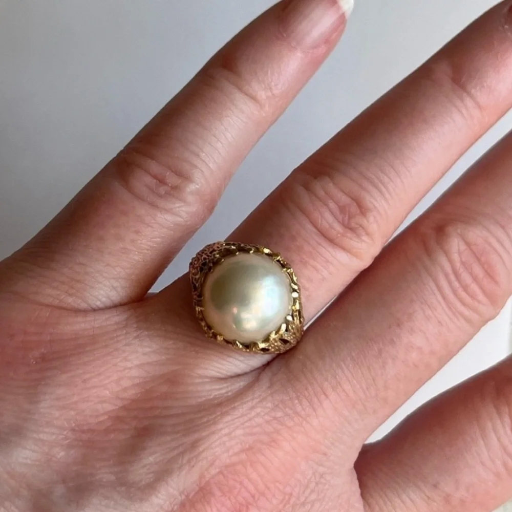 Stunning Vintage Estate 1980s 14k Gold Mobe Pearl Stud Earrings & Ring Set